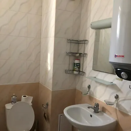 Sunny In Sunny Apartment