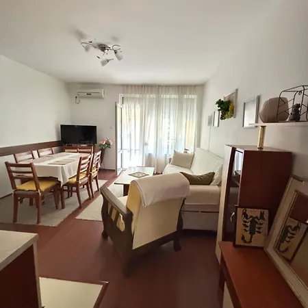 Apartment Sunny In Sunny