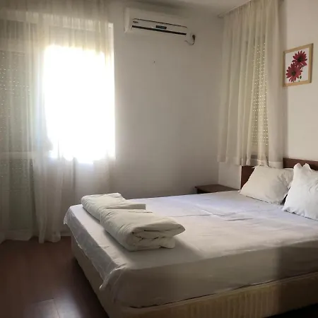 Two Bedroom Suny In Sunny Apartman *
