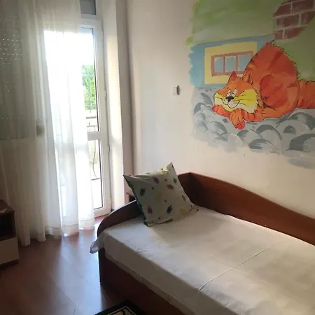 Sunny In Sunny Apartment *