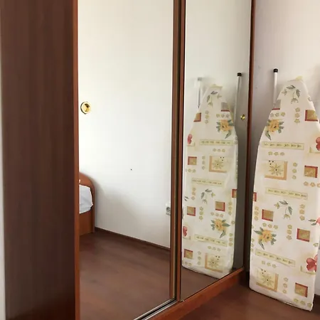 Sunny In Sunny Apartment