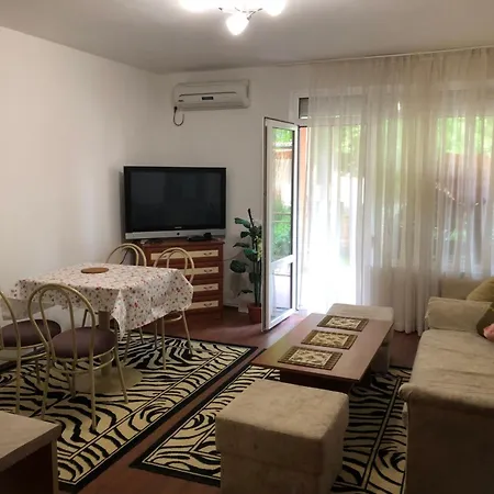 Sunny In Sunny Lägenhet Slăntjev Brjag